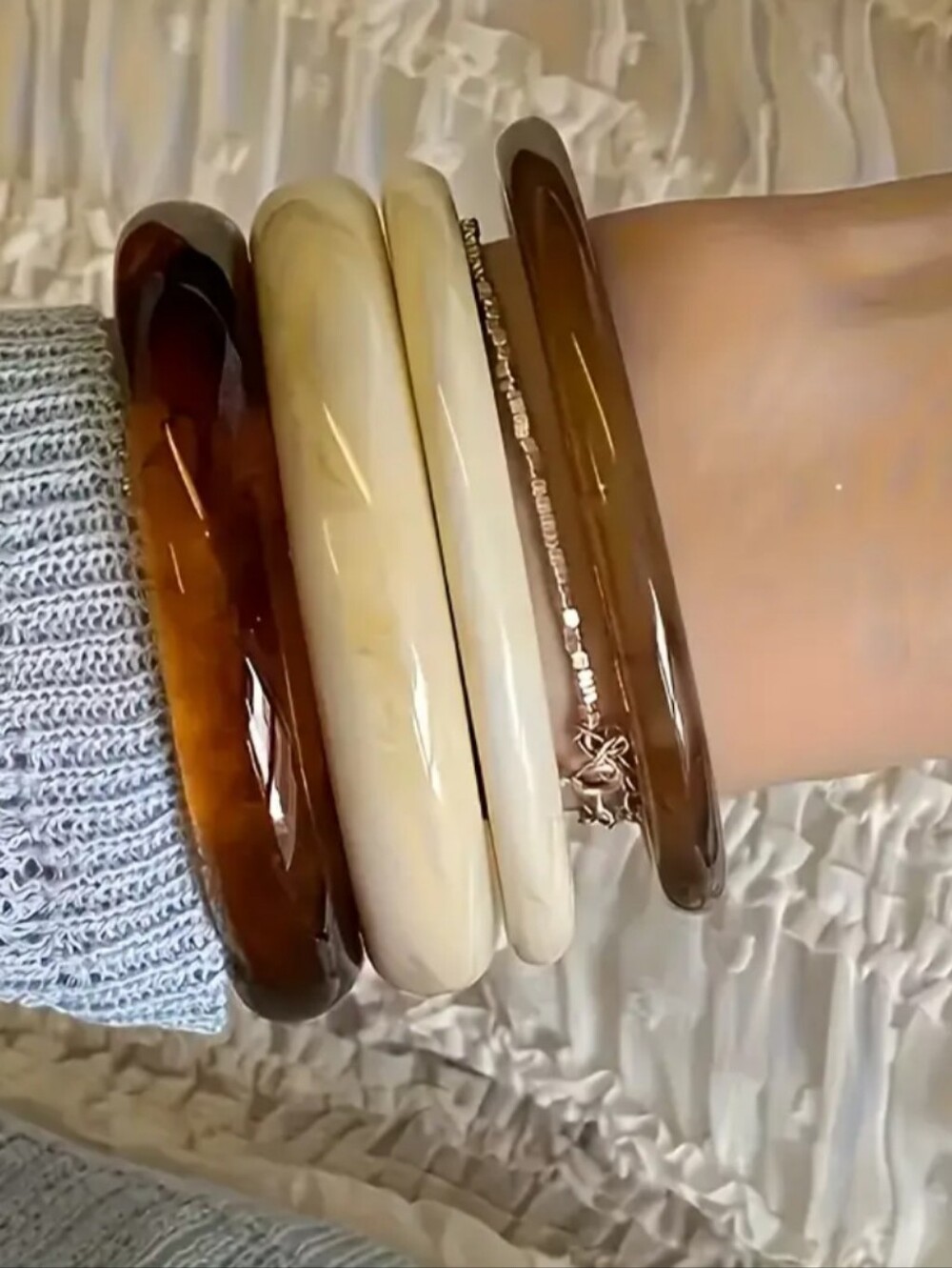 Tortoiseshell Amber and Cream Resin Bangle Set